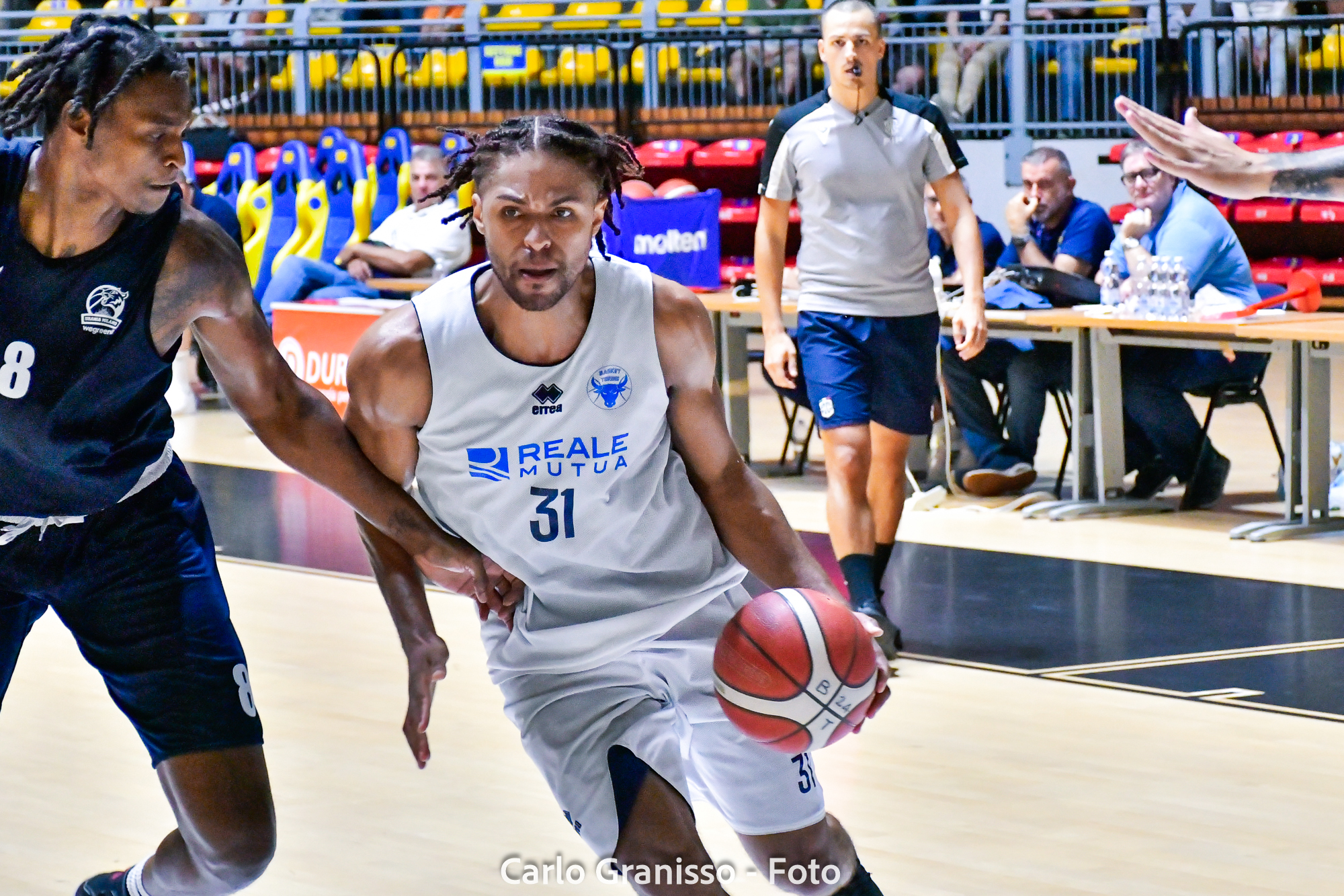 Macio Teague, Reale Mutua Torino, in azione durante l'amichevole contro Urania Milano