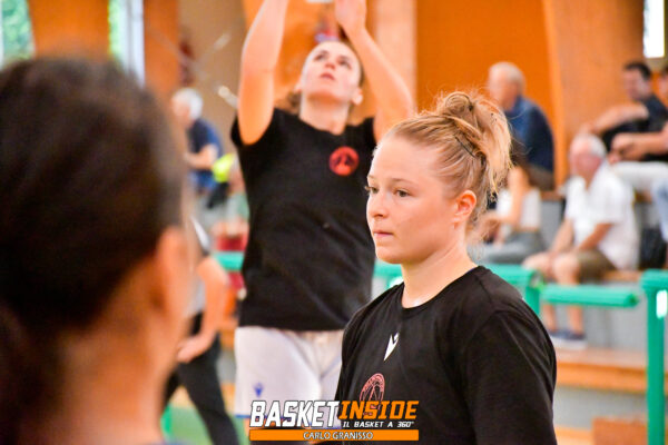 La Normatempo Italia Pallacanestro Torino resiste al clima torrido del Pala Restivo e supera la Sardegna Marmi Cagliari 44-33