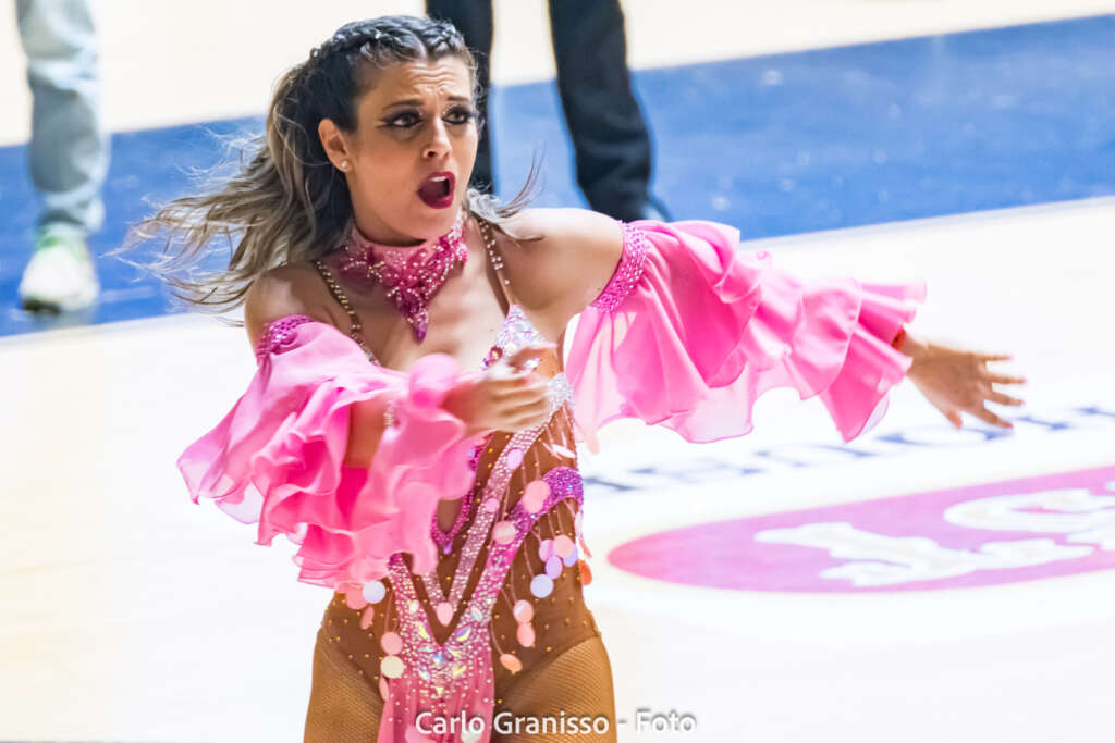 Danze caraibiche e danza sportiva: dalle origini ai benefici